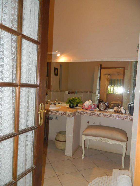 Corona Guest Farm Room photo