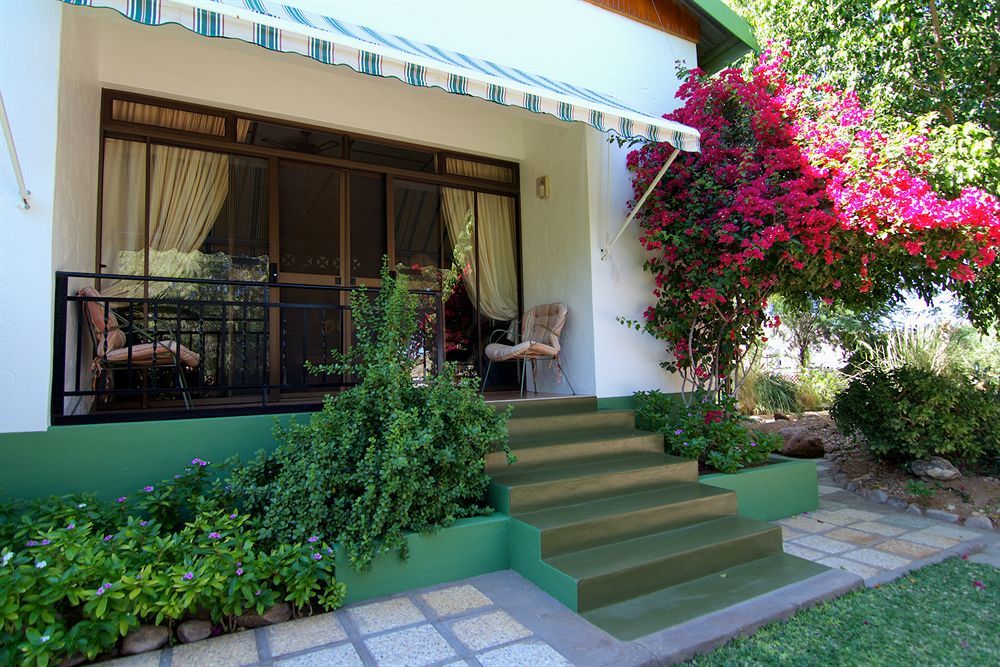 Corona Guest Farm Exterior photo